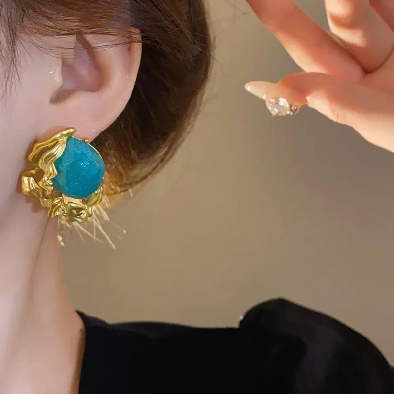 Pendientes vintage de esmeralda con aguja de plata