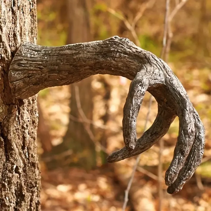 Conjunto de esculturas de resina del Bosque Encantado