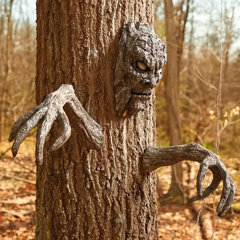 Conjunto de esculturas de resina del Bosque Encantado