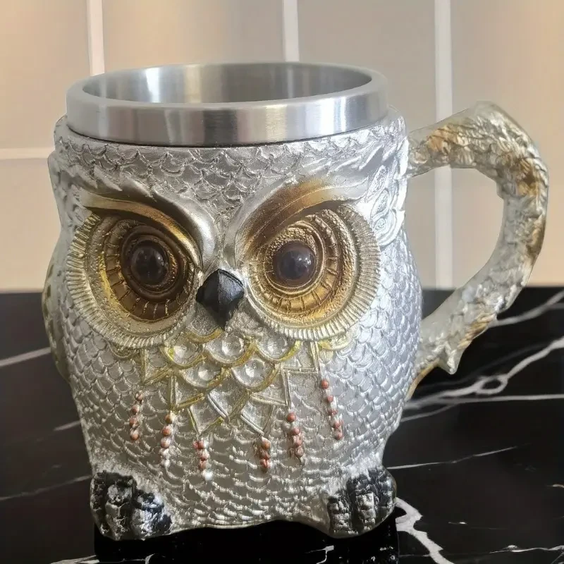 Taza de café de resina de acero inoxidable con búho tallado a mano