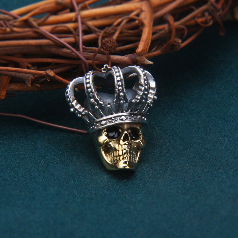 Colgante de calavera con corona de plata de ley S925