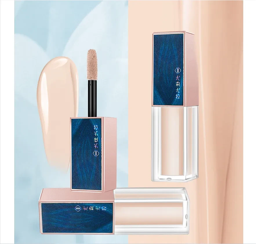 Base de maquillaje en cojín con lápiz labial