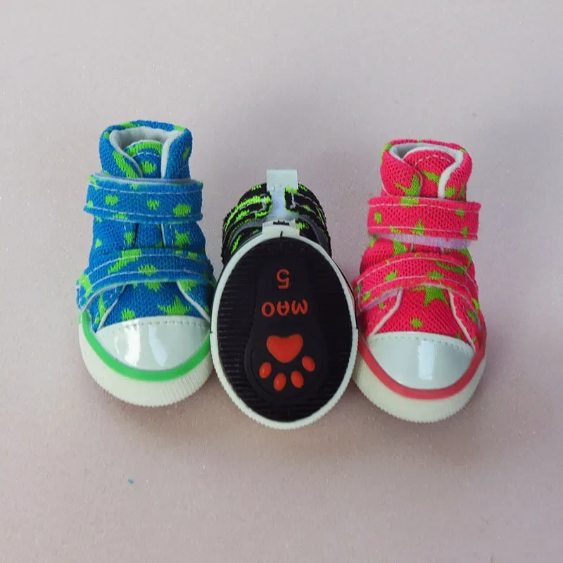 Zapatos para mascotas, zapatillas de malla de moda para perros