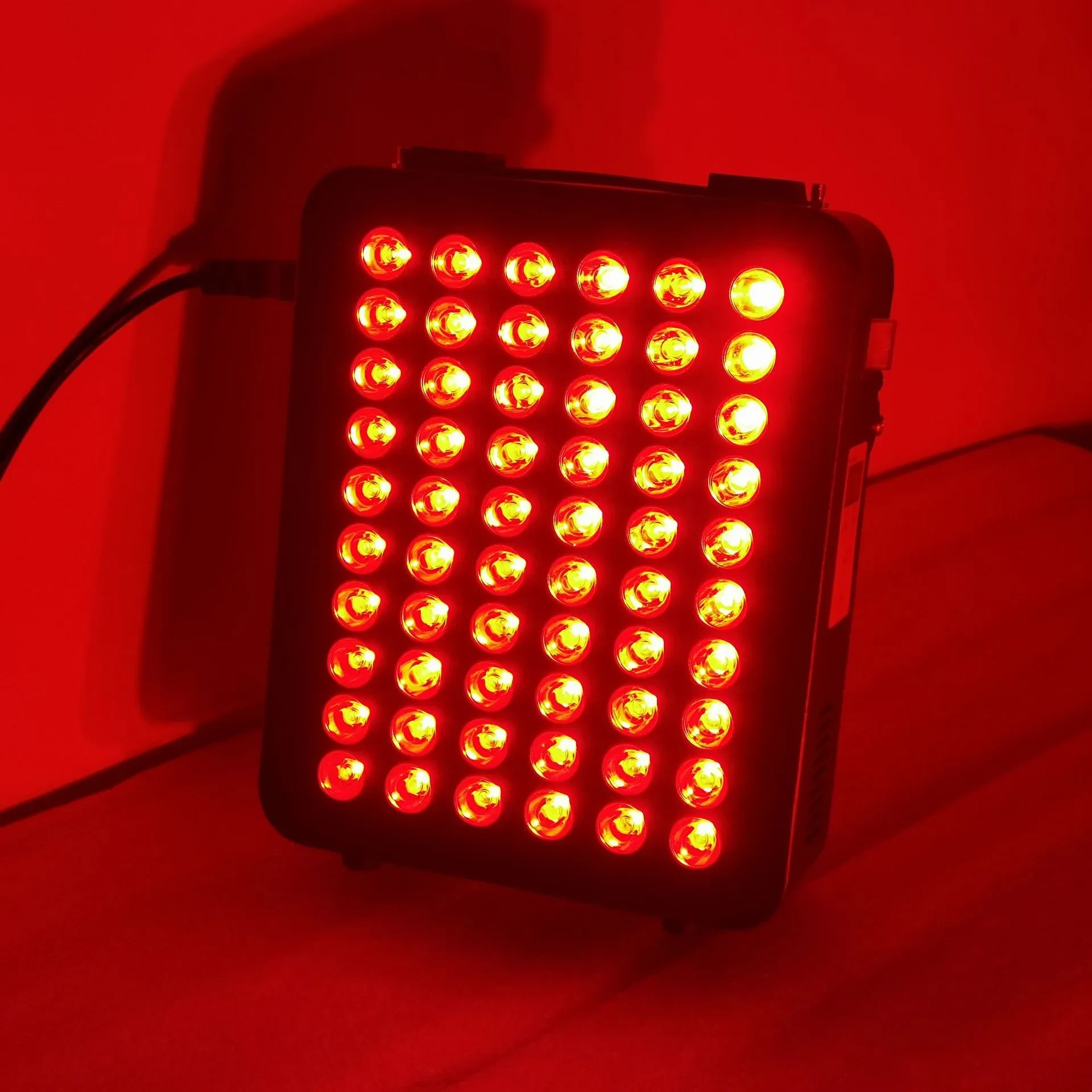 Lámpara de calor de belleza LED infrarroja roja de 300 W para el hogar