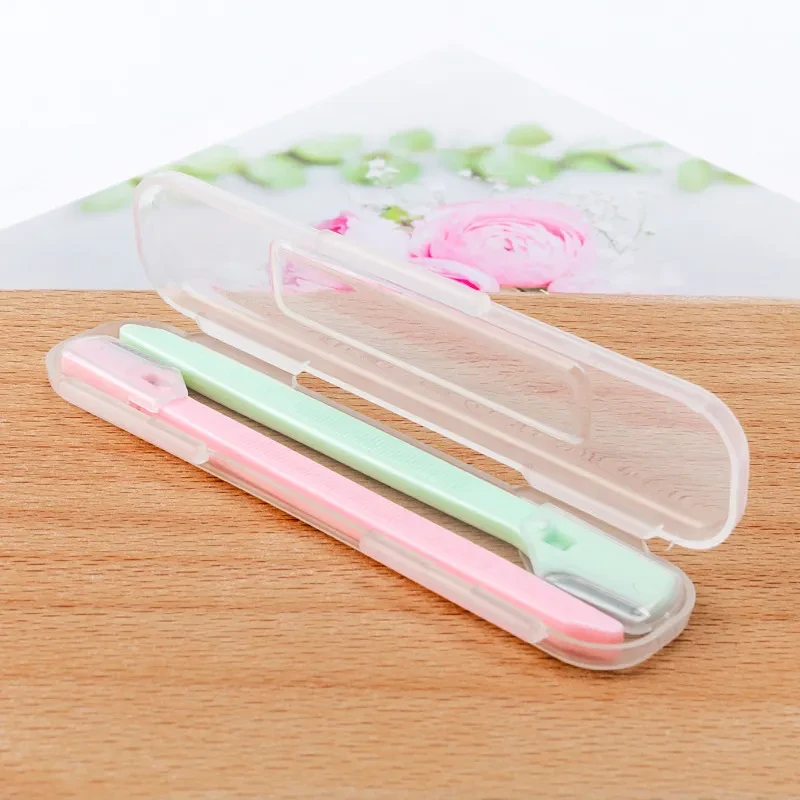 Mini juego de cuchillos para recortar cejas