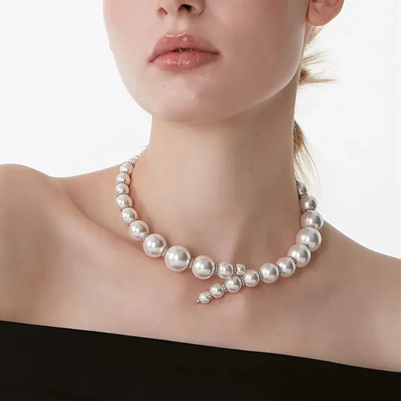 Collar de perlas abierto para mujer