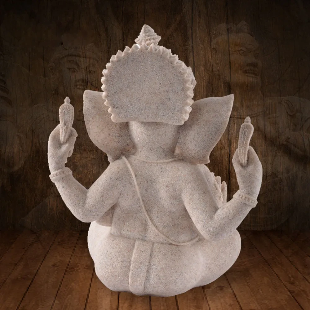 estatua de roca hindú