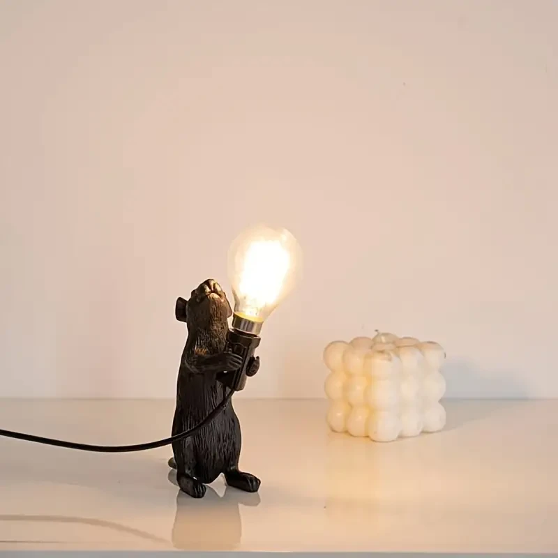 Lámpara de mesa mini ratón de inspiración nórdica