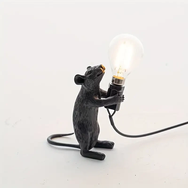 Lámpara de mesa mini ratón de inspiración nórdica