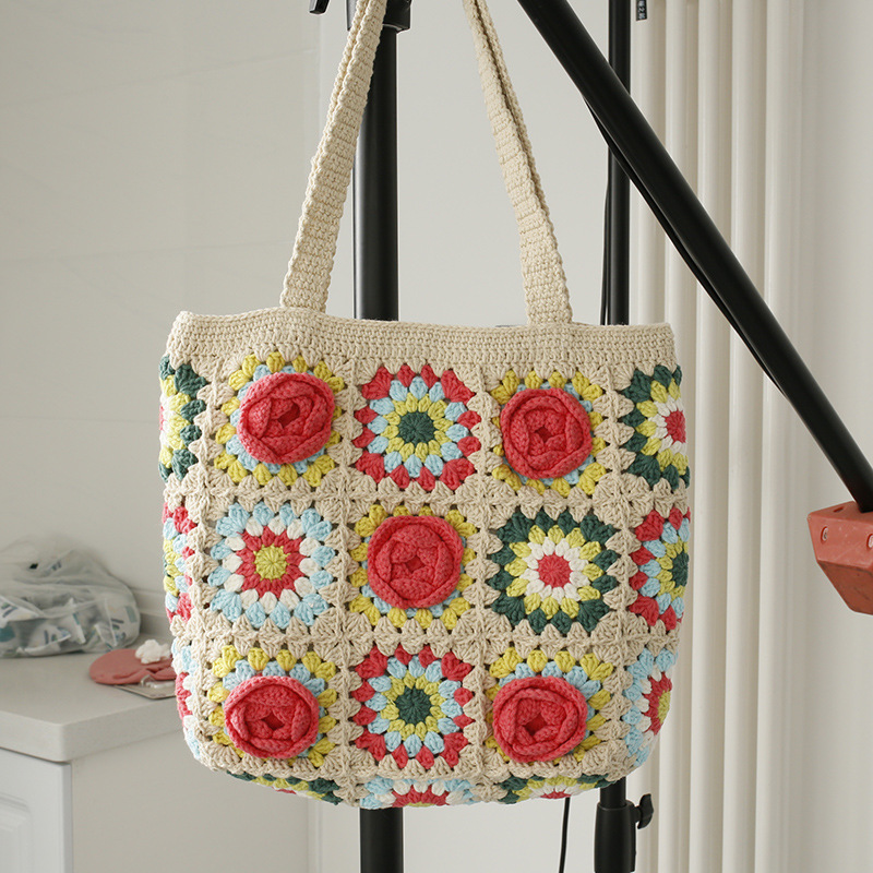 Bolso de hombro tejido a mano para mujer de la serie Camellia