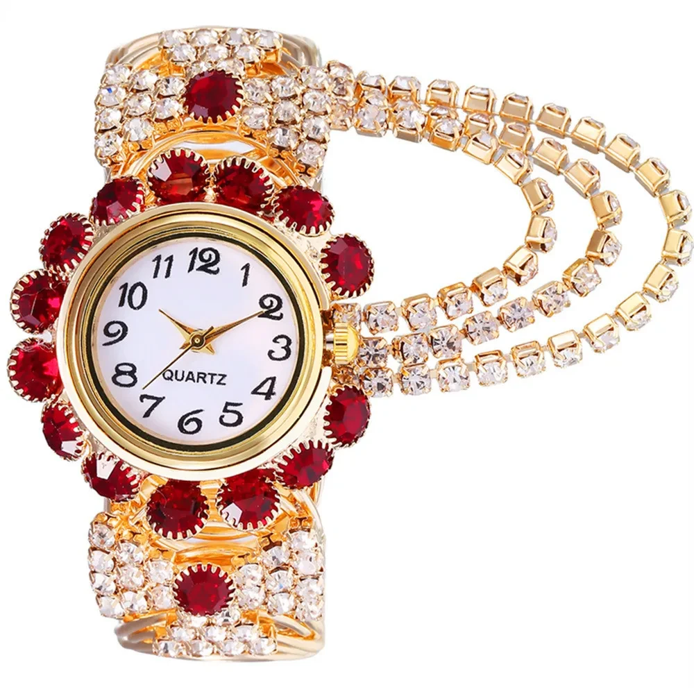 Reloj de cuarzo con garra de diamante