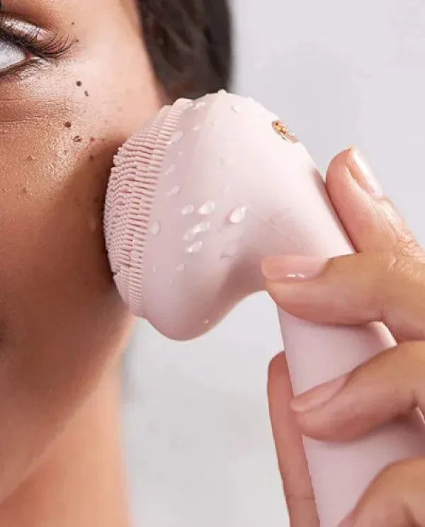 Cepillo de limpieza y masaje facial vibratorio de 4 modos