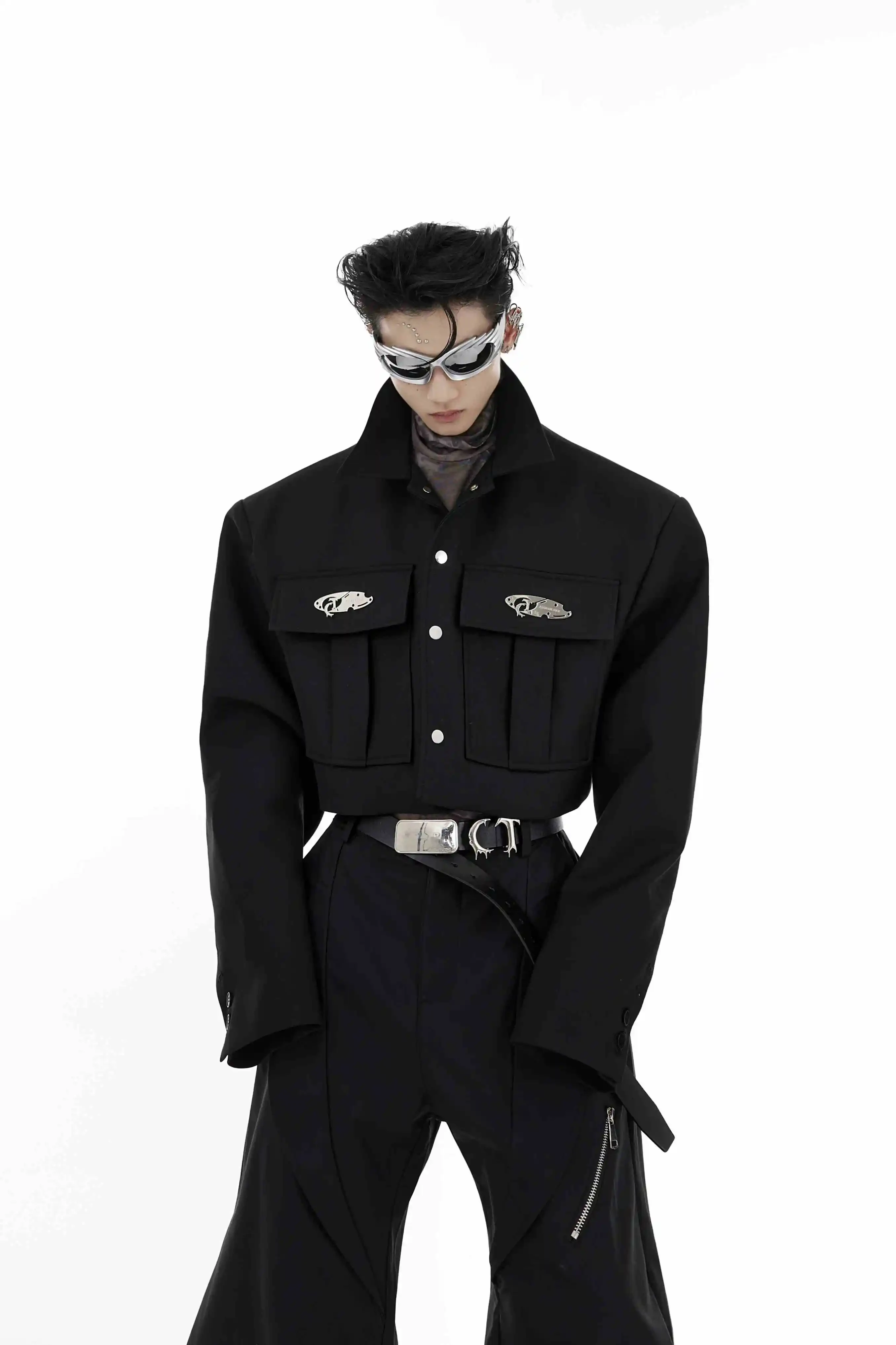 Chaqueta con diseño de perfil metálico para hombre