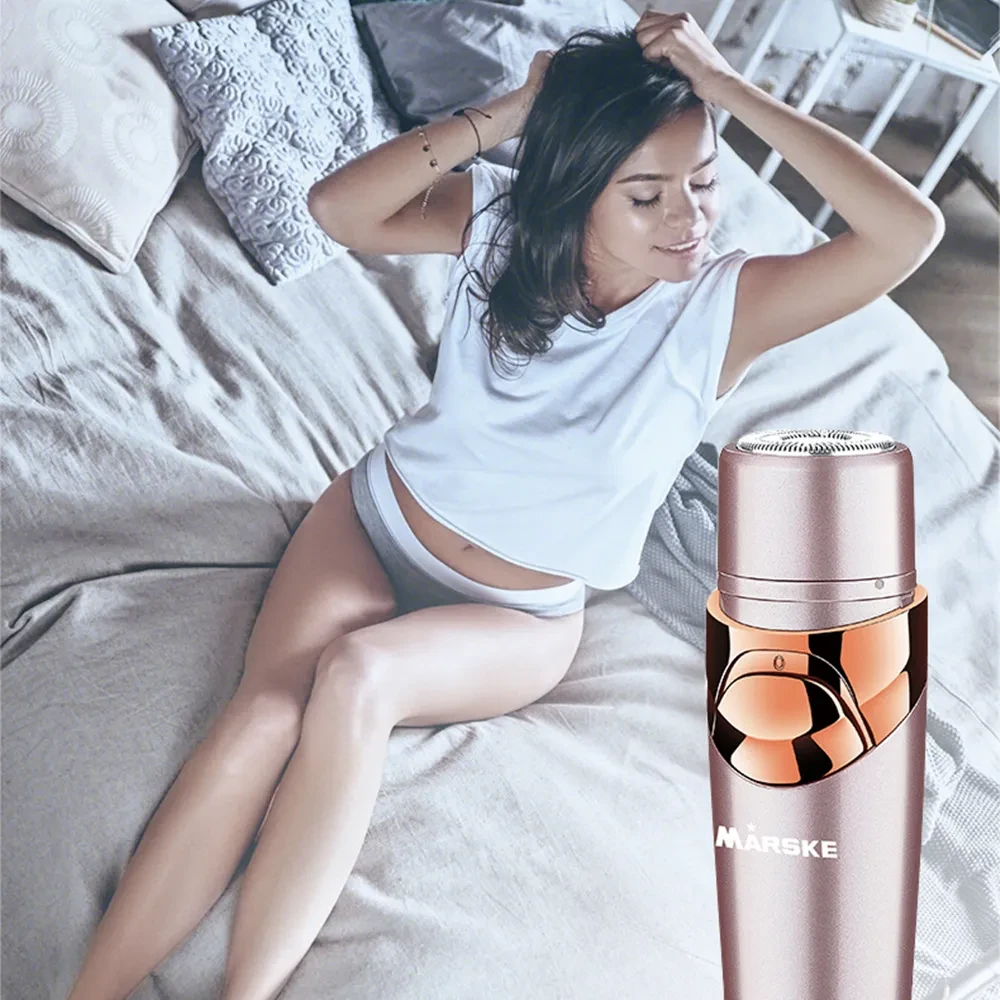 Depilación de señora de la limpieza