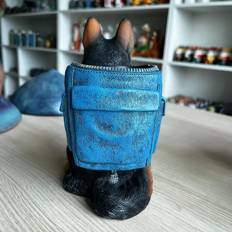 Portalápices con diseño de pastor alemán