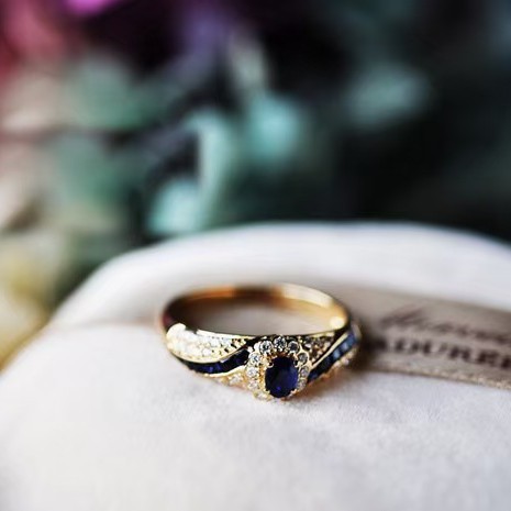 Women's Engagement Ring Micro-inlaid Sapphire Zircon Ornament