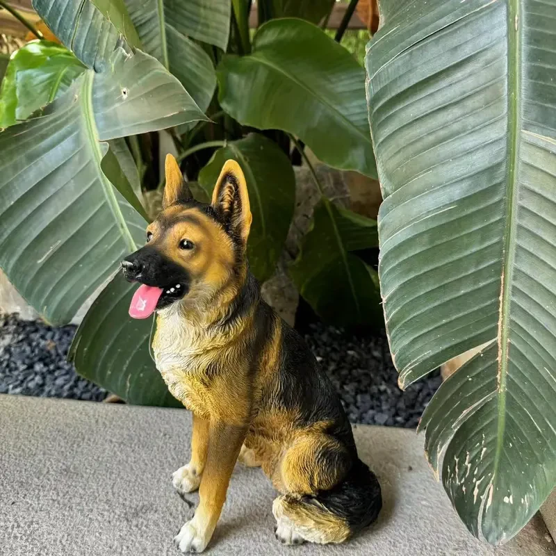 Estatua de resina de pastor alemán para exhibición en interiores o decoración de jardín al aire libre