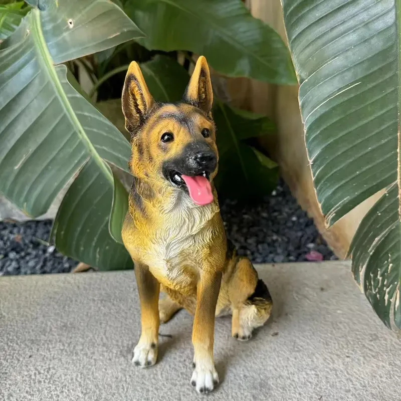 Estatua de resina de pastor alemán para exhibición en interiores o decoración de jardín al aire libre