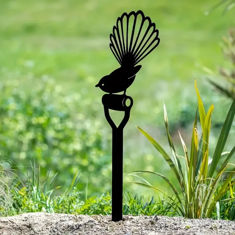 Encantadoras 3 estacas de metal para jardín con forma de familia de pájaros, para decoración de patio y césped al aire libre