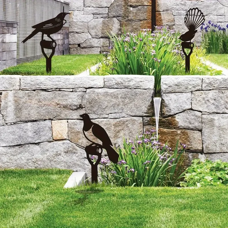 Encantadoras 3 estacas de metal para jardín con forma de familia de pájaros, para decoración de patio y césped al aire libre