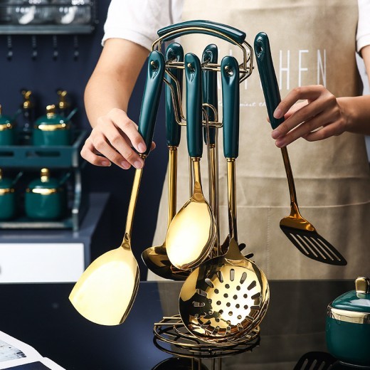7 utensilios de cocina de silicona y acero inoxidable