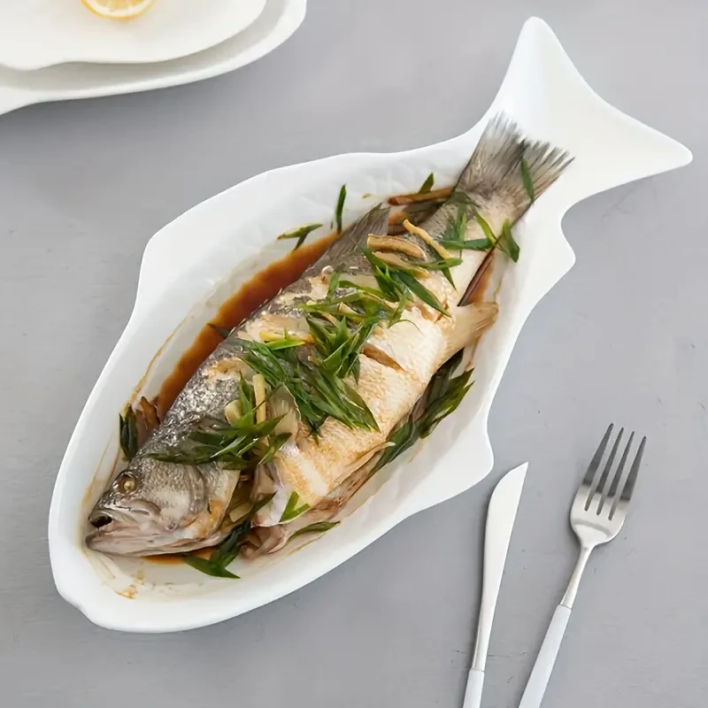 Elegante plato de cerámica para servir en forma de pez