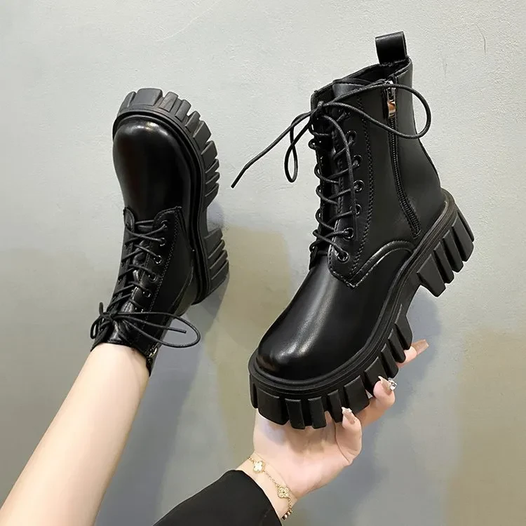 Botas de plataforma con cordones y cremallera lateral para mujer