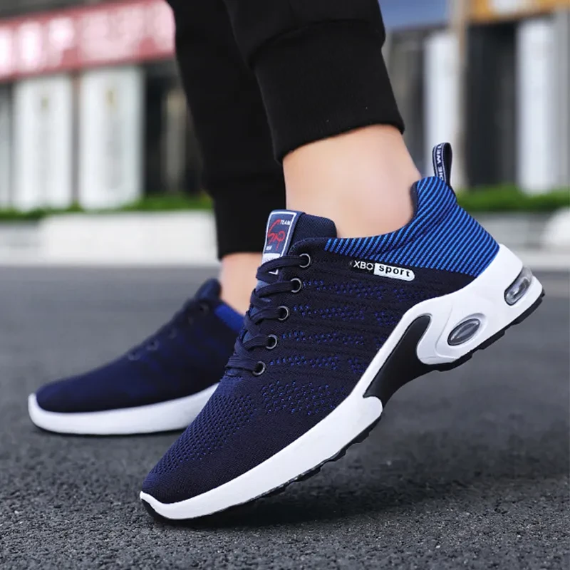 Zapatos de malla de moda con diseño de rayas para hombre, zapatillas transpirables con cordones para exteriores, zapatillas deportivas ligeras e informales para correr.