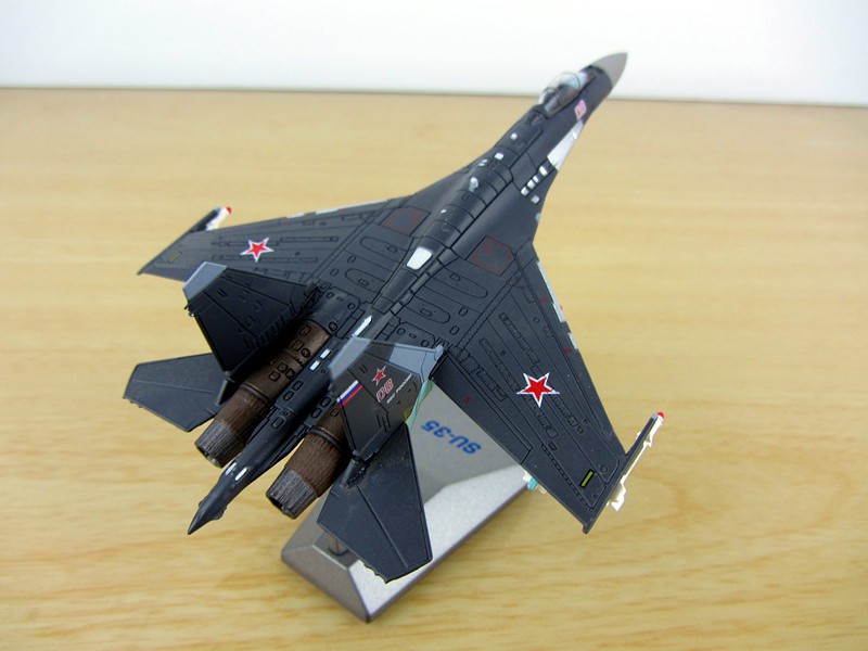 Modelo de avión de combate de la policía aérea terminado
