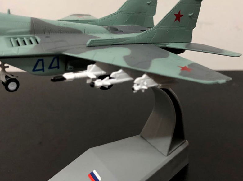 MAQUETA AVION - Cazador MIG29
