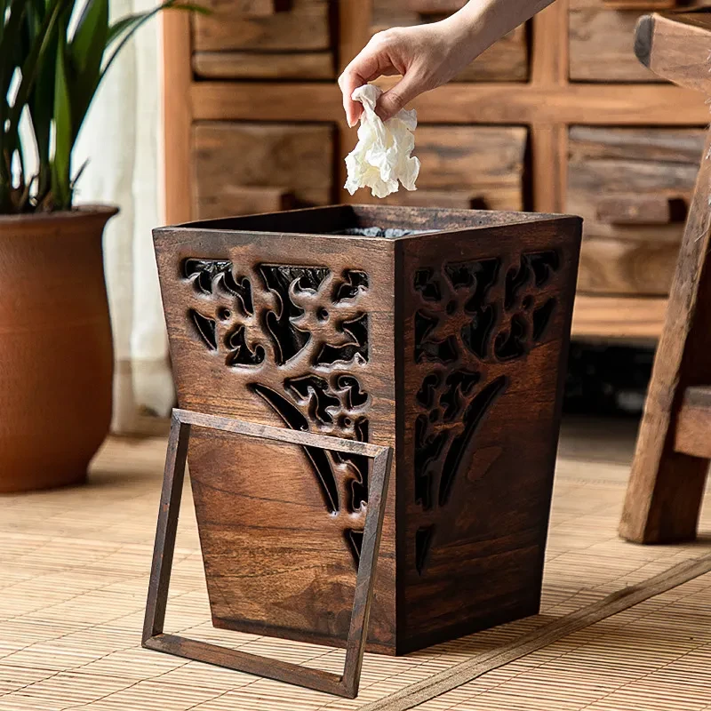 Cubo de basura de madera creativo retro
