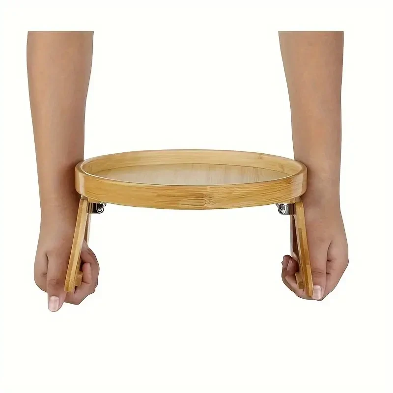 Bandeja de reposabrazos plegable de bambú para sofá: perfecta para una mesa auxiliar instantánea y estable.