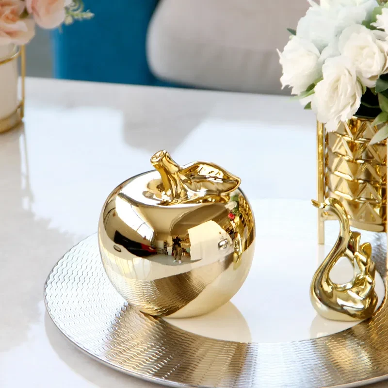 Adornos de cerámica de manzana bañados en oro, regalos minimalistas modernos para el hogar.