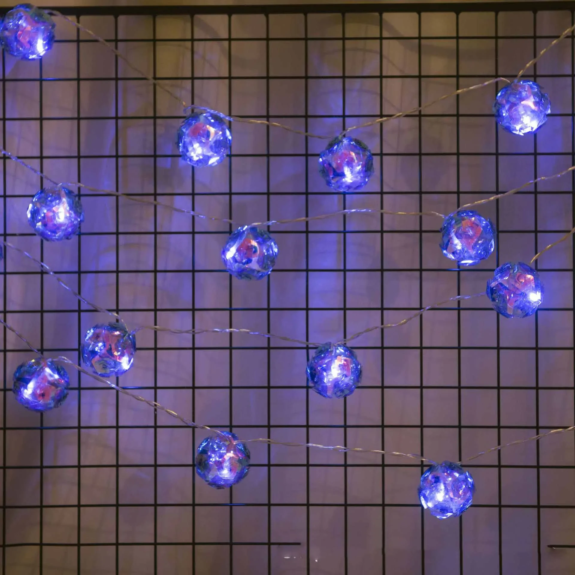 Cadena de luces LED con forma de bola de rosas de plástico PVC