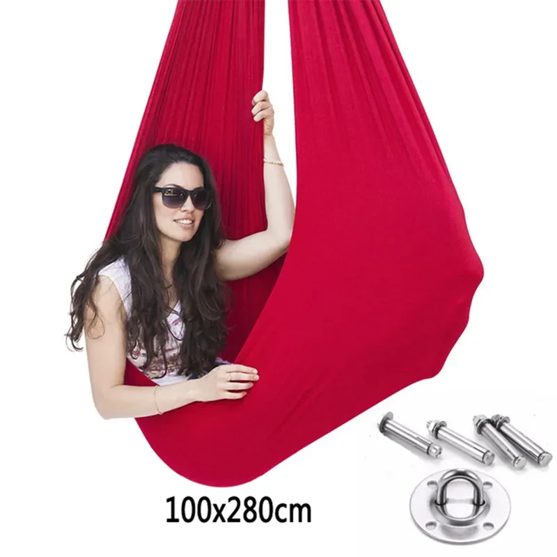 Entrenamiento sensorial con columpio elástico para niños