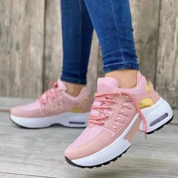 Zapatillas deportivas con cordones y tacón de cuña para mujer