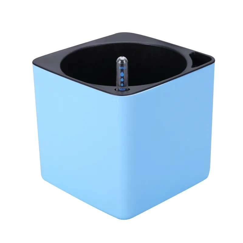 Maceta automática con absorción de agua