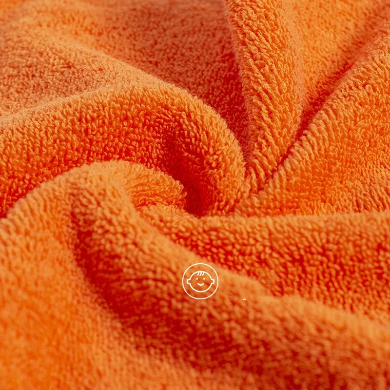 Toallita rectangular de algodón que absorbe el agua