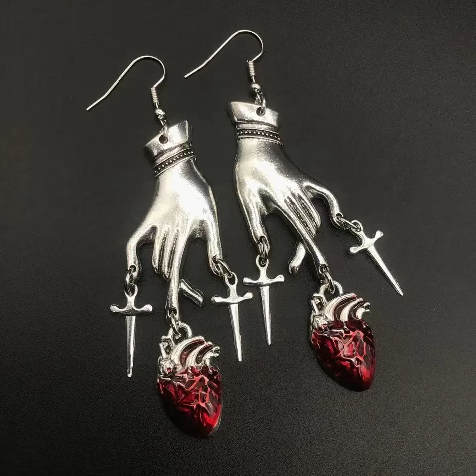 Pendientes vintage con borlas de rubí y gotas de agua