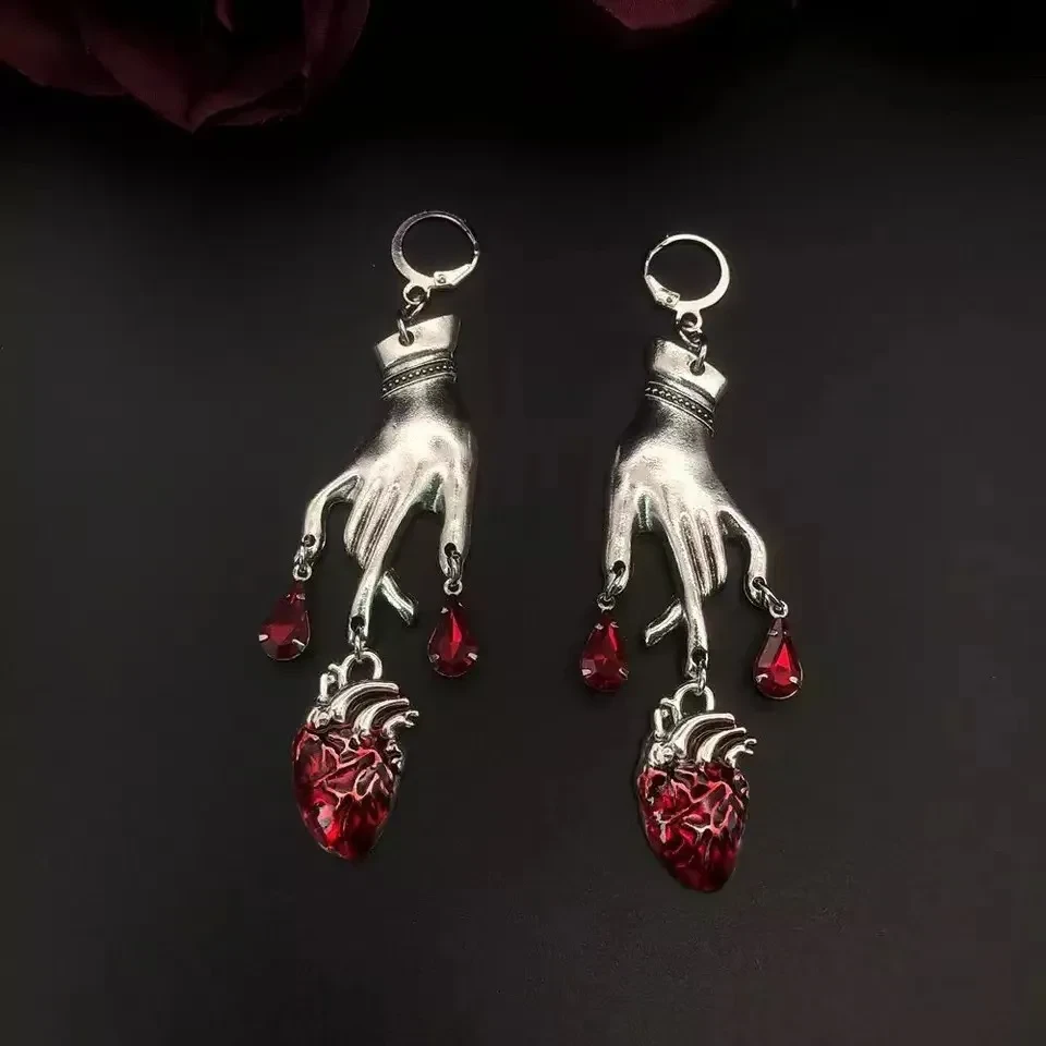 Pendientes vintage con borlas de rubí y gotas de agua