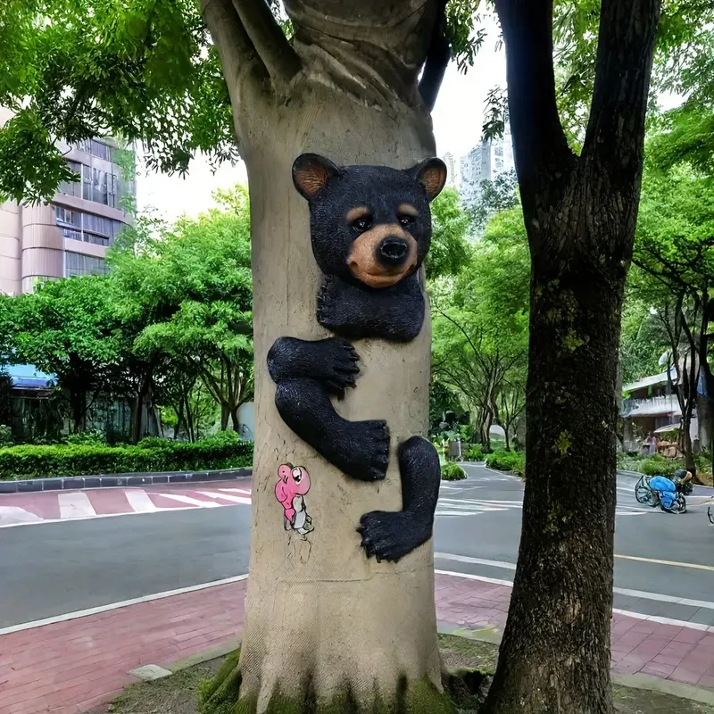 Escultura de oso negro de resina para abrazar árboles, decoración de jardín