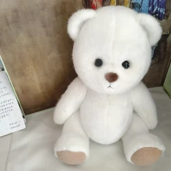 Oso blanco como la leche: peluche suave y elegante de Get A Hug