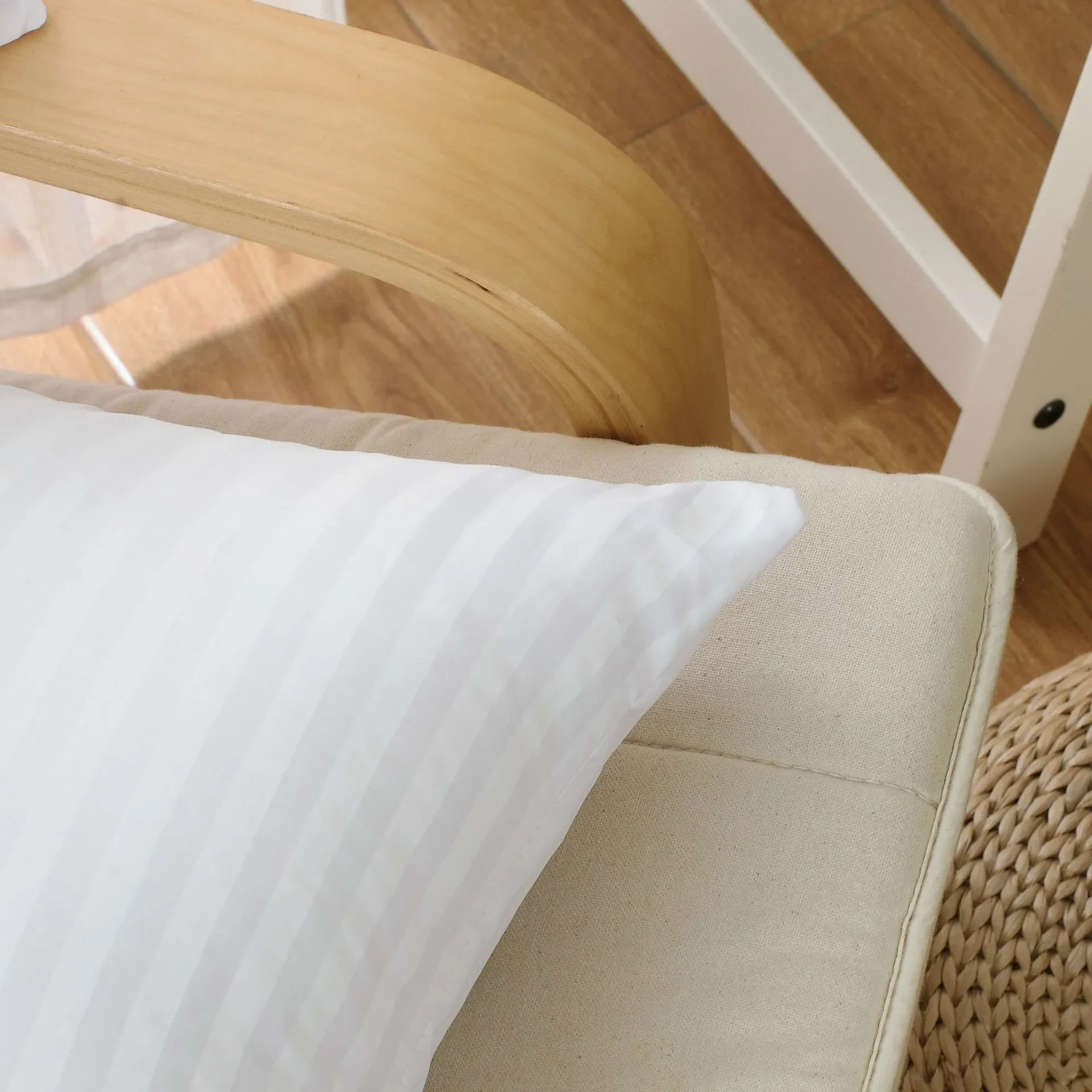 Sofá almohada para coche