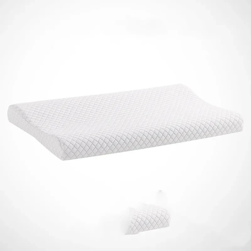 Almohada de memoria en la cama