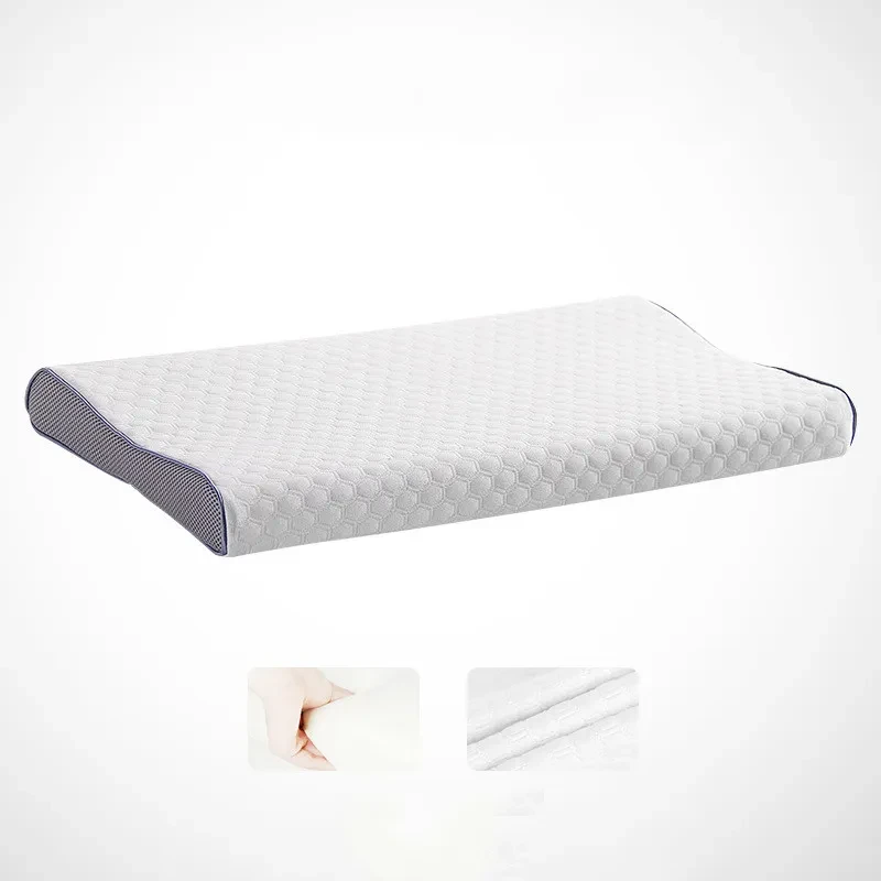 Almohada de memoria en la cama
