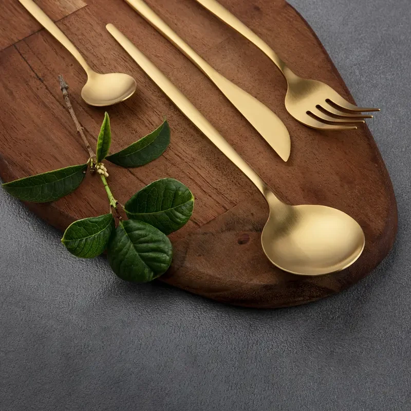 Juego de cubiertos de acero inoxidable 304 dorado, cuchillo, tenedor y cuchara, 24 piezas, juego de regalo