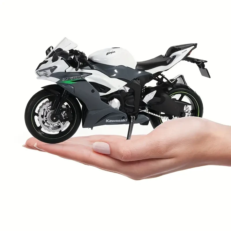 Modelo de motocicleta de aleación Kawasaki Ninja ZX-6R a escala 1:12
