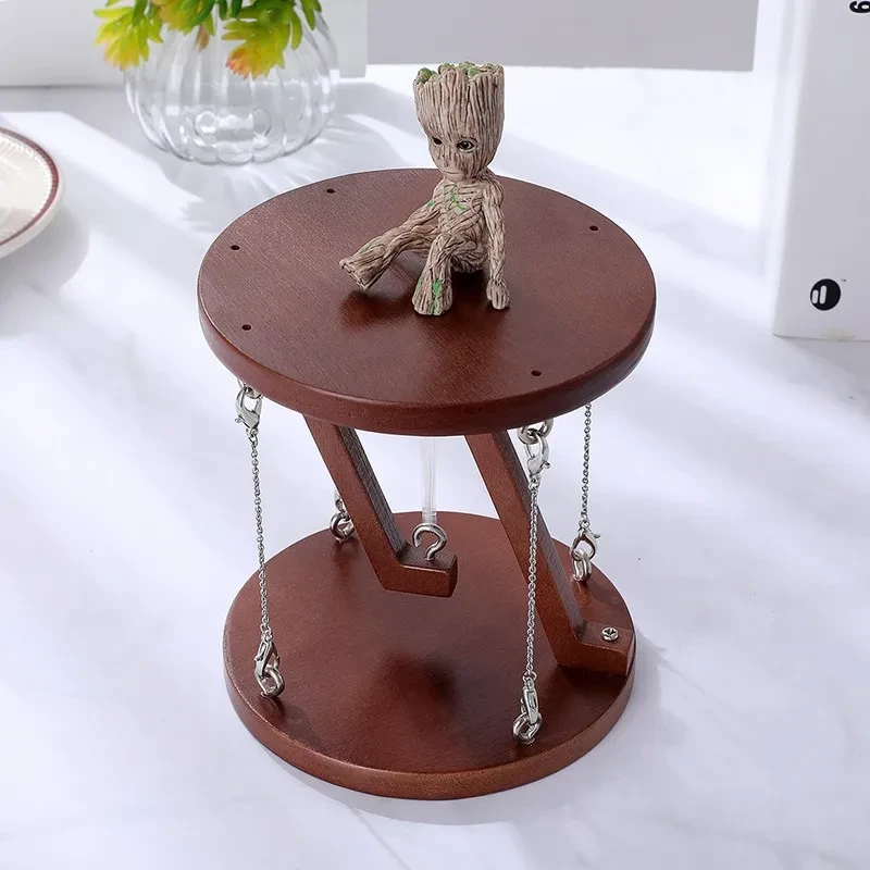 Estante colgante de madera con decoración de tensión