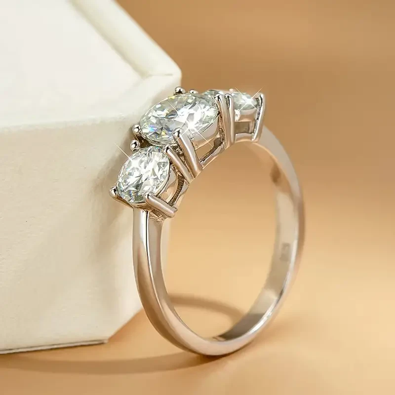 Anillo Shavano de tres piedras de moissanita de 2/4 CTW - Plata de ley S925, chapado en oro de 18 quilates, alianza de compromiso y boda para hombre y mujer, joyería fina para mayores de 15 años, con caja de regalo de San Valentín.