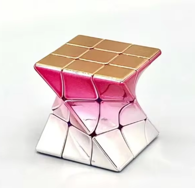 Cubo mágico colorido de tercer orden retorcido